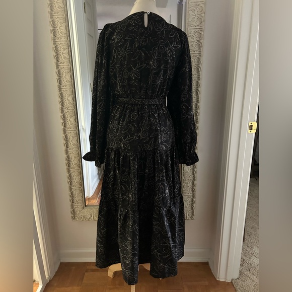 Roolee Black Long Sleeve Floral Dress - Picture 7 of 7